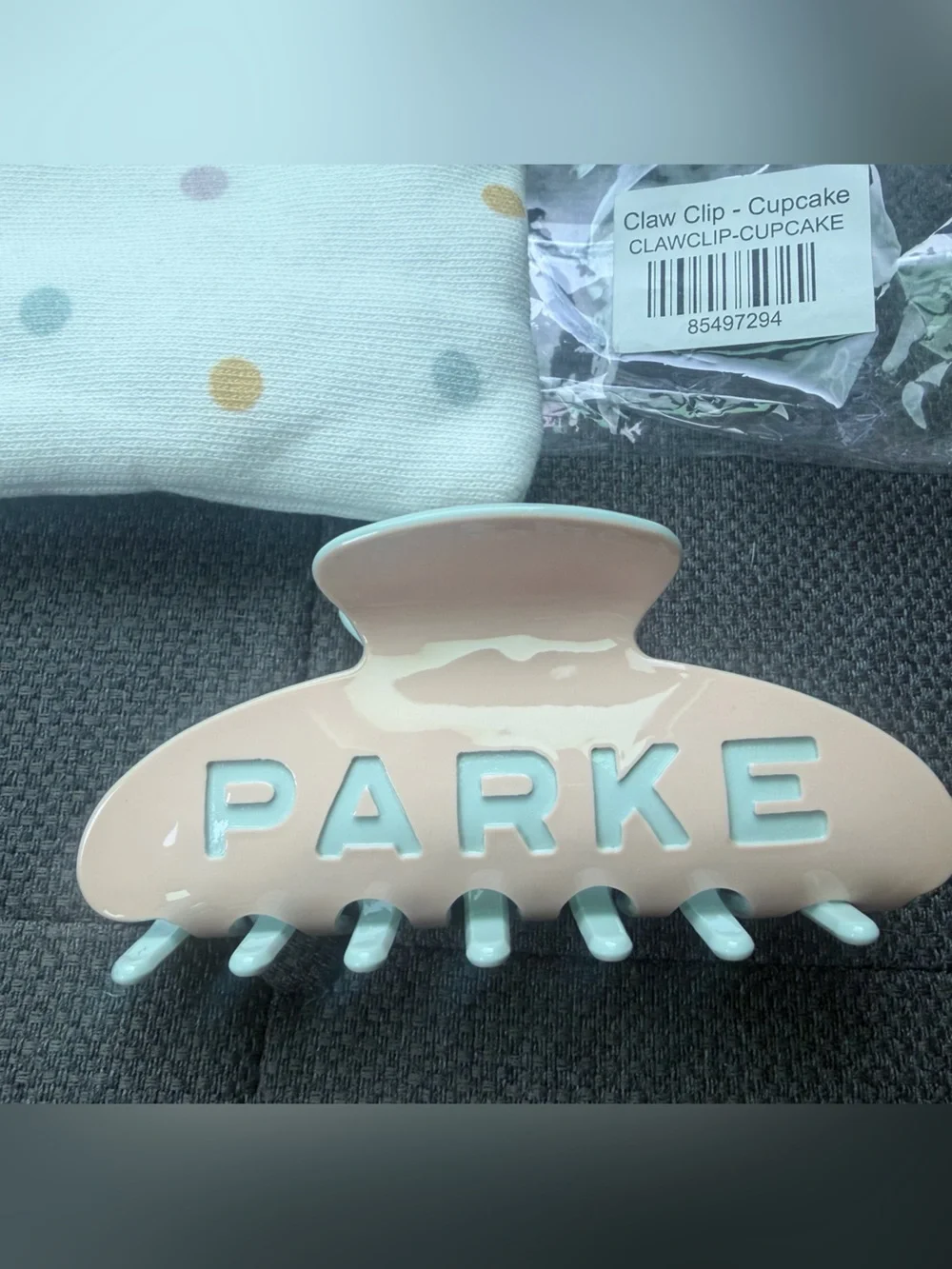 PARKE Cupcake Claw Clip *Birthday drop*